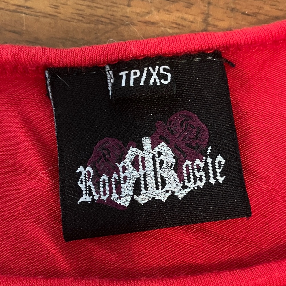 Women's Red Tank Top 3/10$ - Picture 2 of 4
